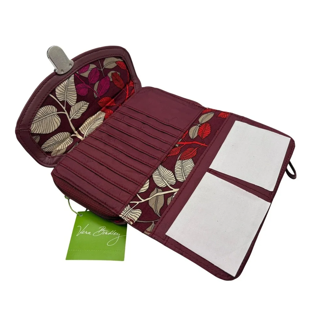 Vera Bradley Wristlet Wallet Womens OS Pink New Geometric Quilted All In One‎